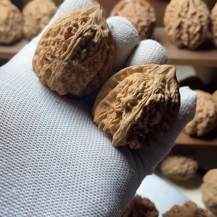 吊坠文玩核桃赤龙狮子头37