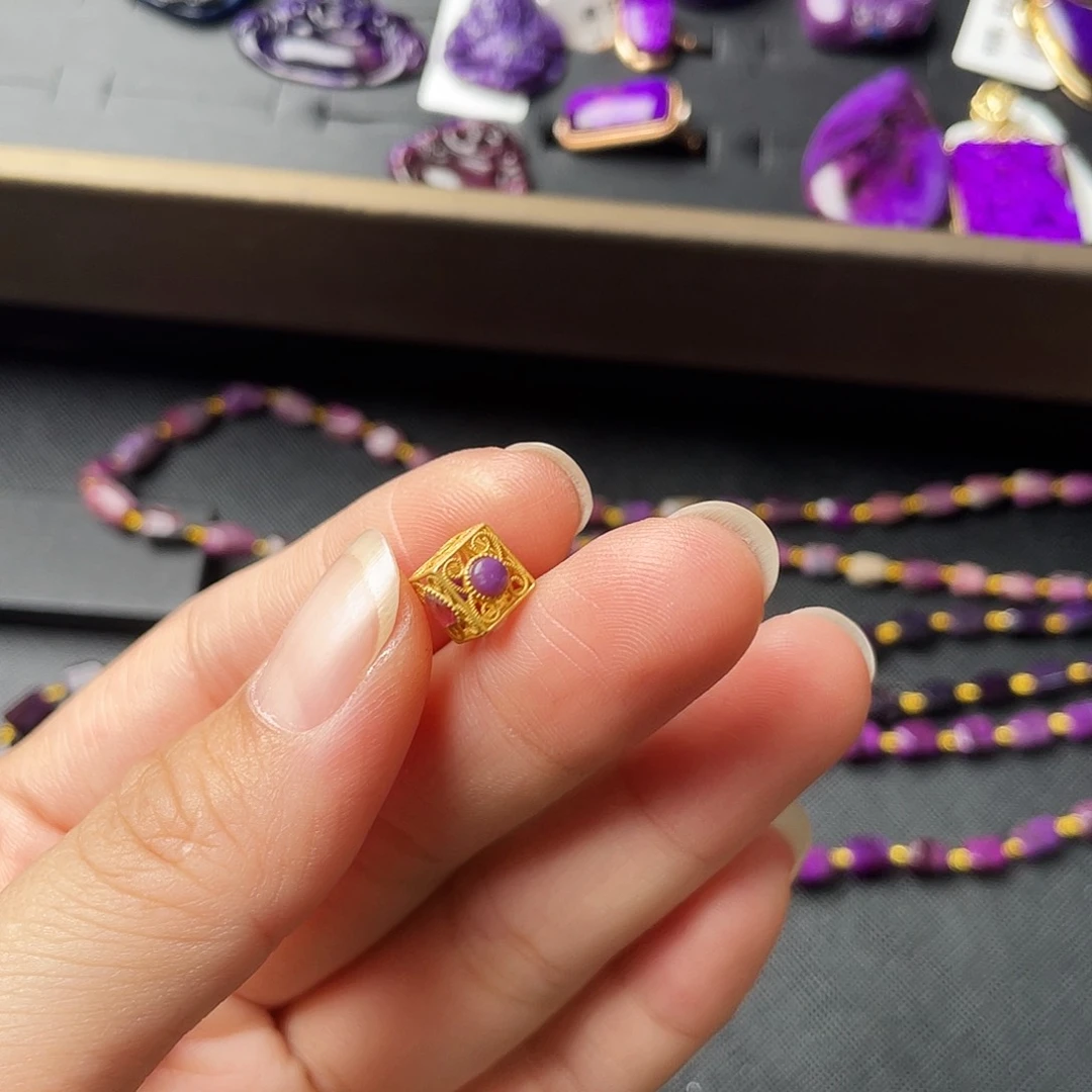 银S925镶嵌苏纪石（舒俱来）盒子
