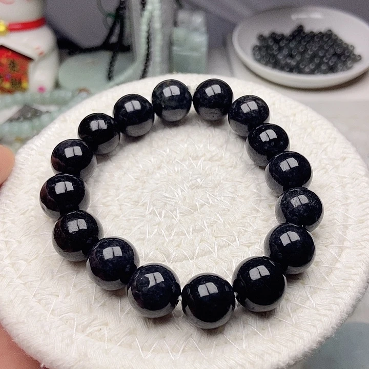 翡翠未镶嵌颈饰卡13乌鸡手串