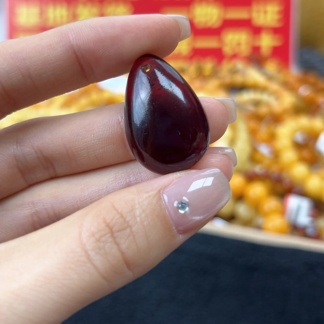 未镶嵌琥珀珠宝奇石