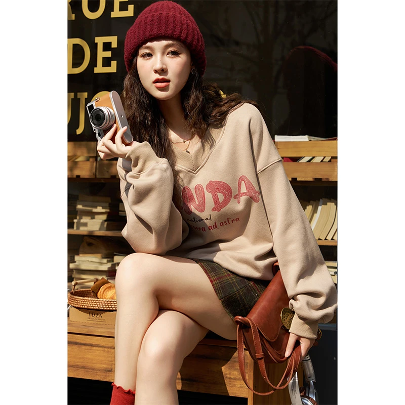 谜秀春秋加厚摇粒绒卫衣字母印花休闲宽松百搭长袖卫衣优雅时尚女