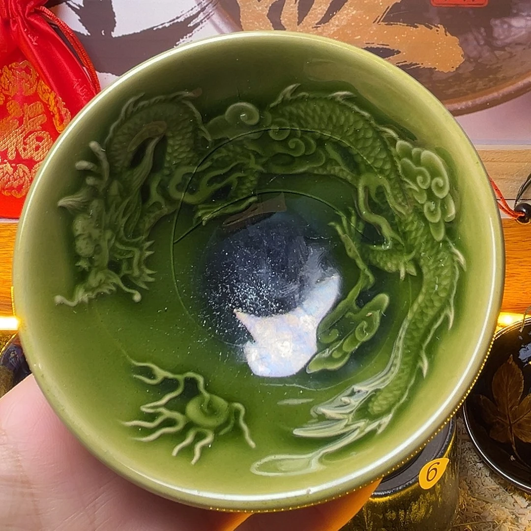 茶盏我在等他呢他都还在家勒哦