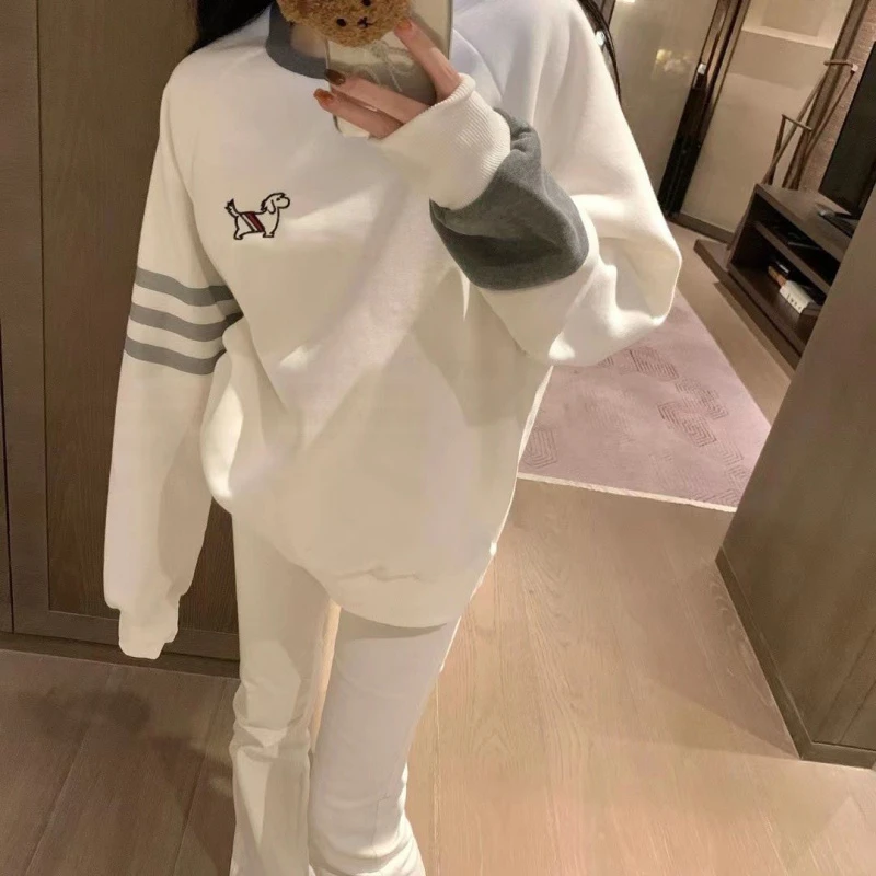 学院风ins超火TB刺绣袖子拼色卫衣冬季新款加绒加厚圆领上衣