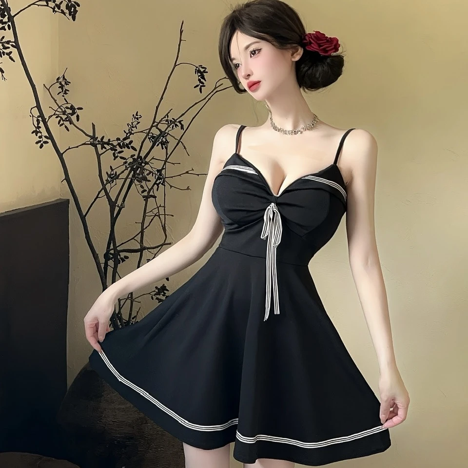 性感条纹拼接低胸吊带连衣裙收腰a字裙足浴按摩桑拿女技师工作服.