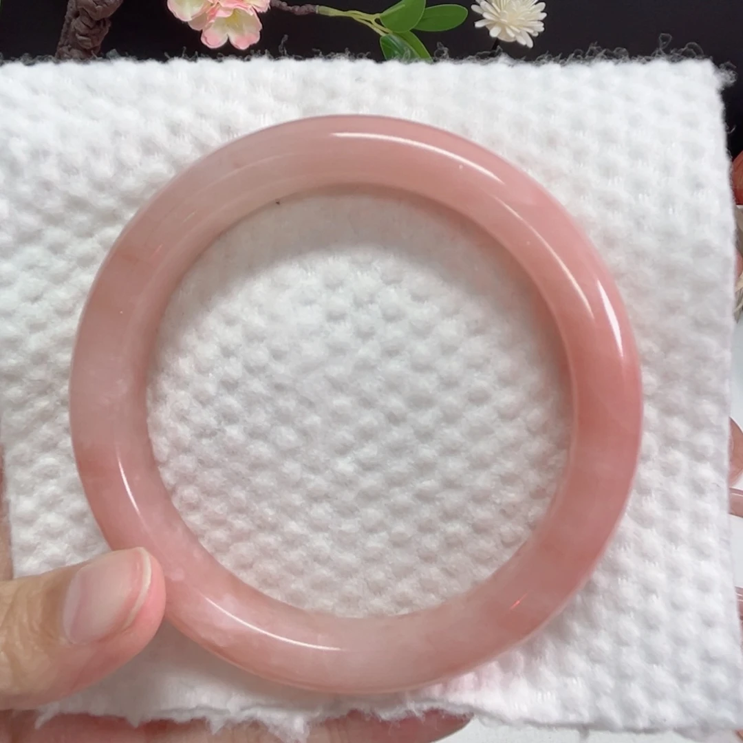 未镶嵌手镯石英质玉楠**林