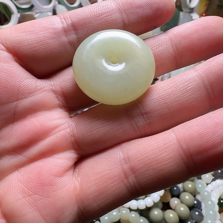 和田玉（黄玉）未镶嵌颈饰