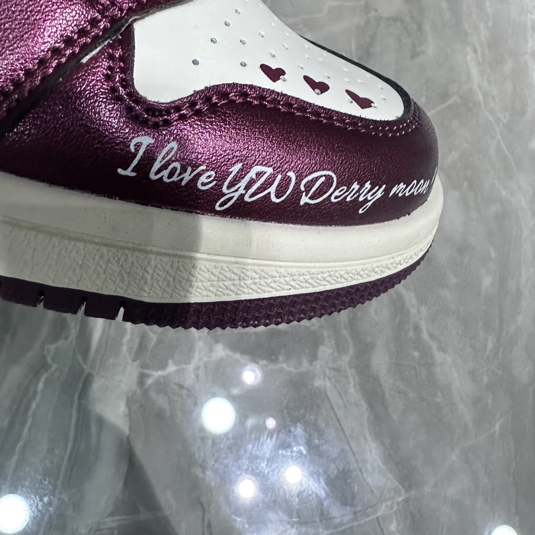 休闲时尚百搭款棉里板鞋