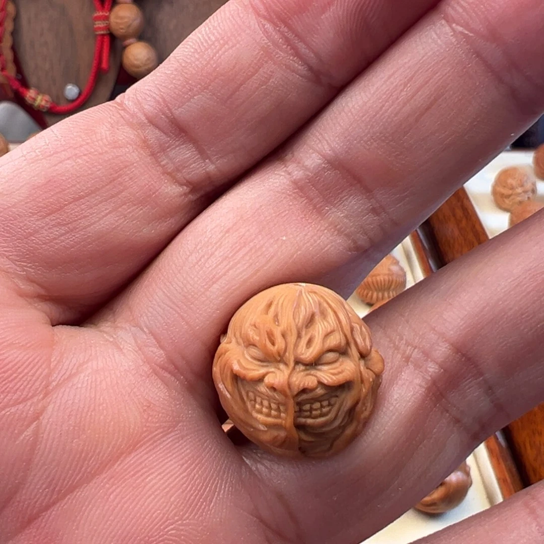 黄***亮吊坠核桃裂变恶僧系列单颗18