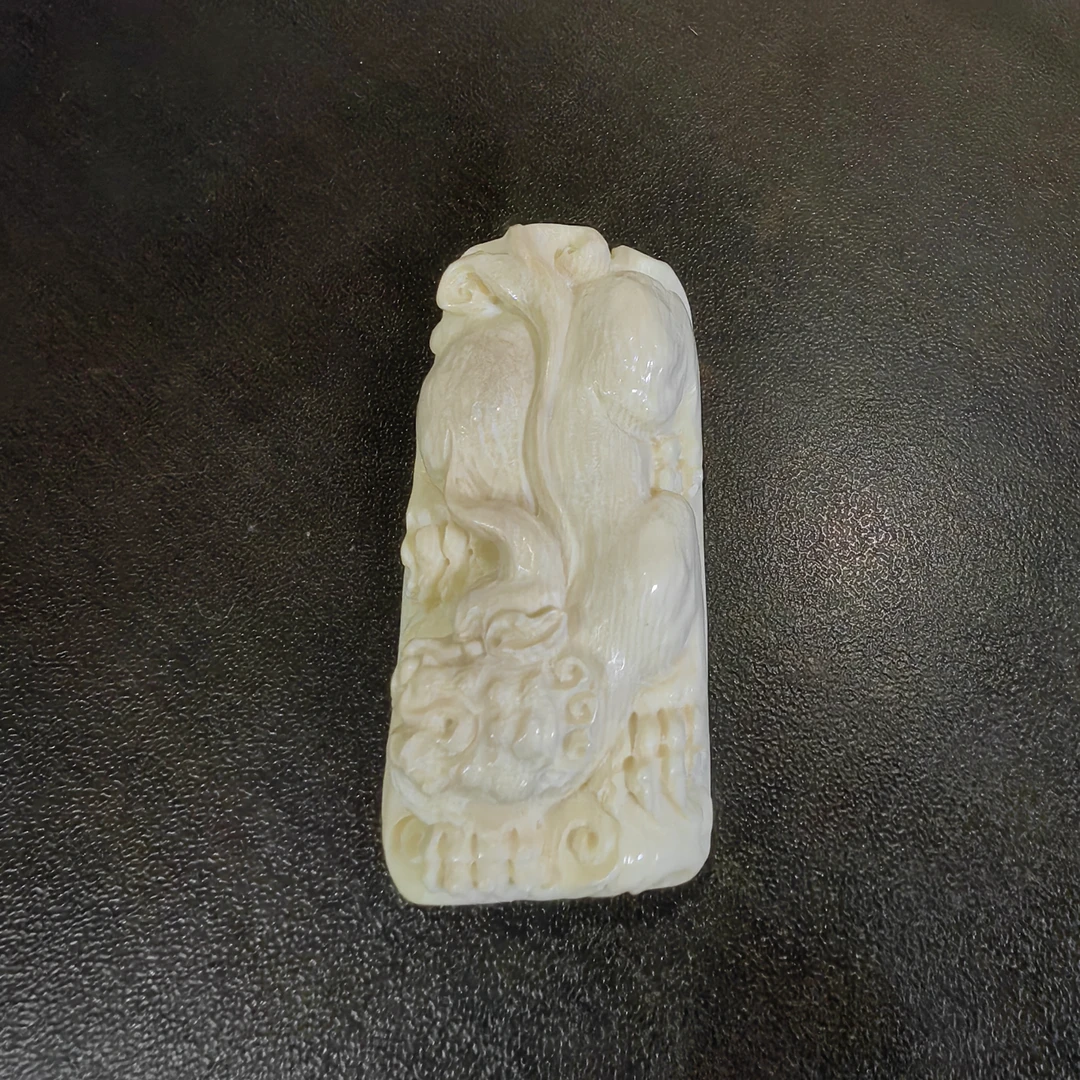 猛犸约28.3克雕刻件ZL1160