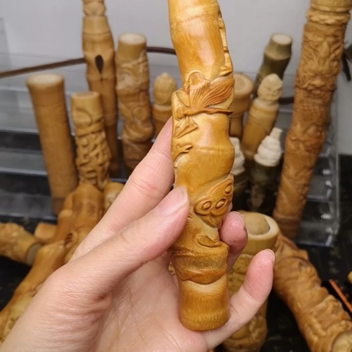 小***哥竹红皮料子浮雕荷花蜻蜓