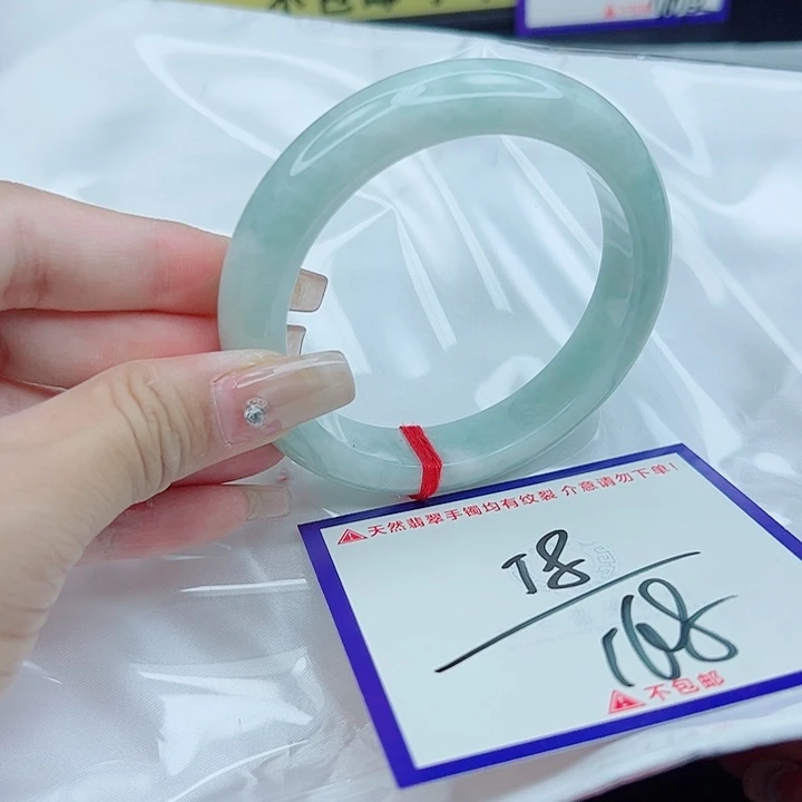 翡翠未镶嵌手镯翡翠