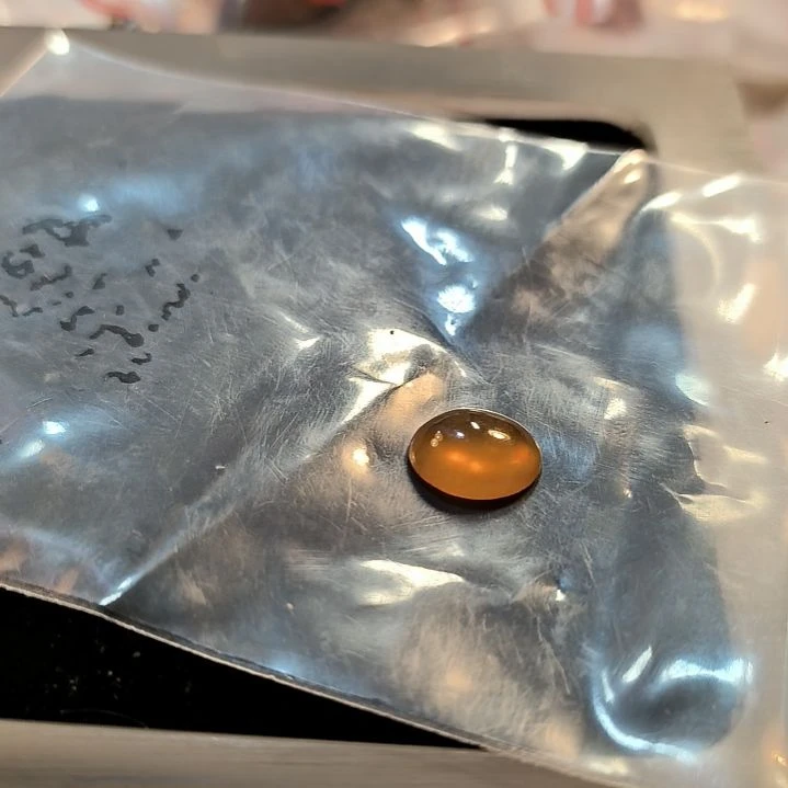 风***顺未镶嵌戒面石英岩玉