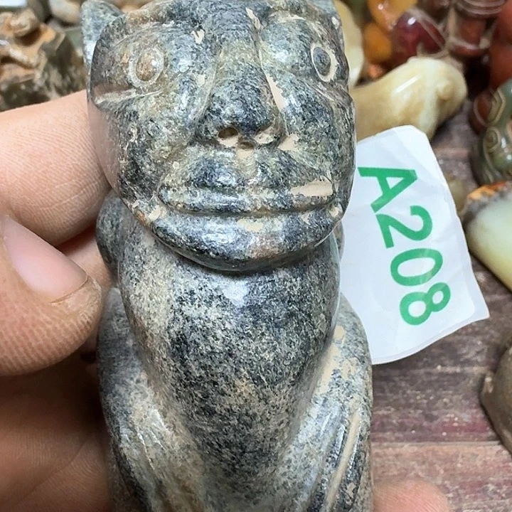 和田玉颈饰未镶嵌不**缘