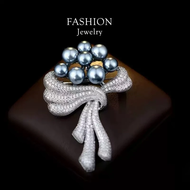 铜合金胸针 【轻奢手捧花 】 胸针创意高档花束精致别针西装