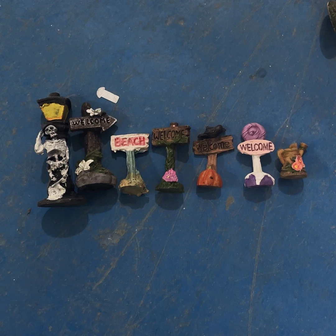 摆件      微瑕。