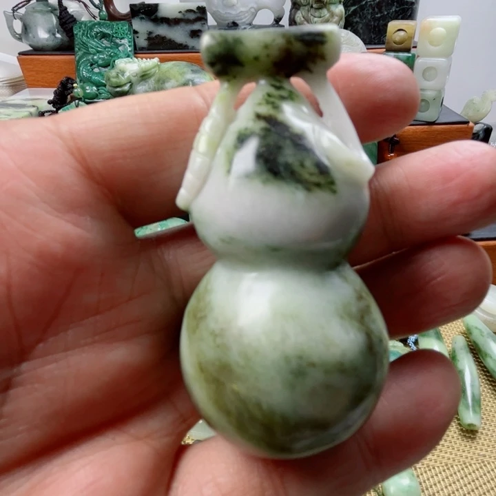 独山玉未镶嵌珠宝半成品