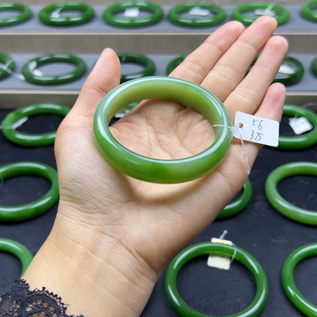 和田玉（碧玉）未镶嵌手镯