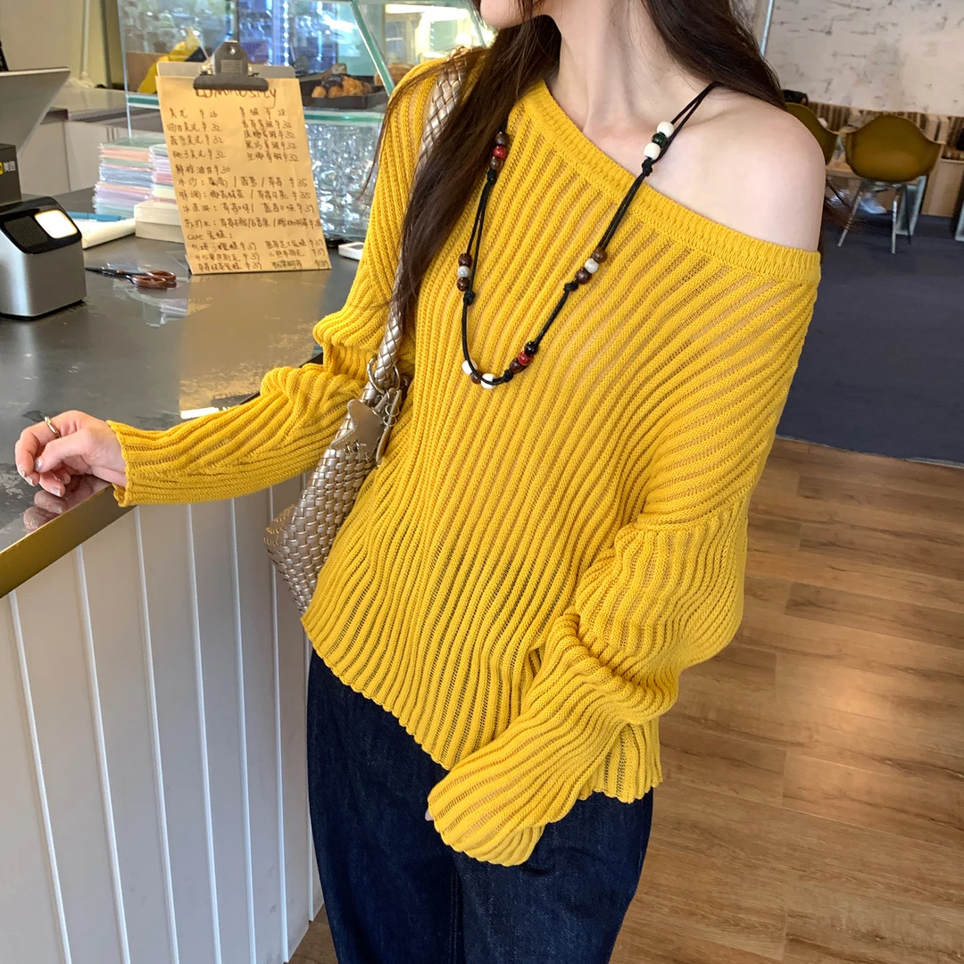 欧货慵懒坑条斜肩长袖针织衫女秋季2025新款宽松显瘦绝美小上衣