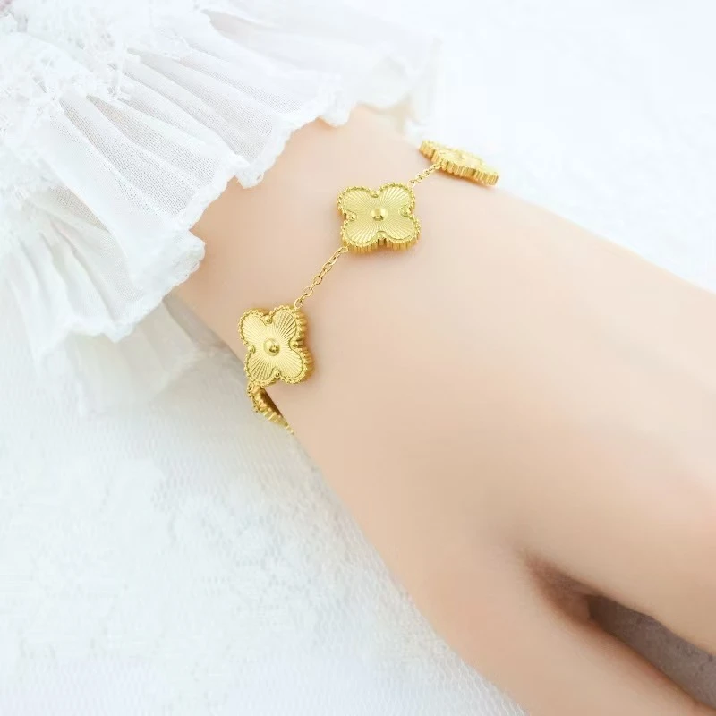 AIYO  时尚轻奢款幸运草手链百搭简约款式