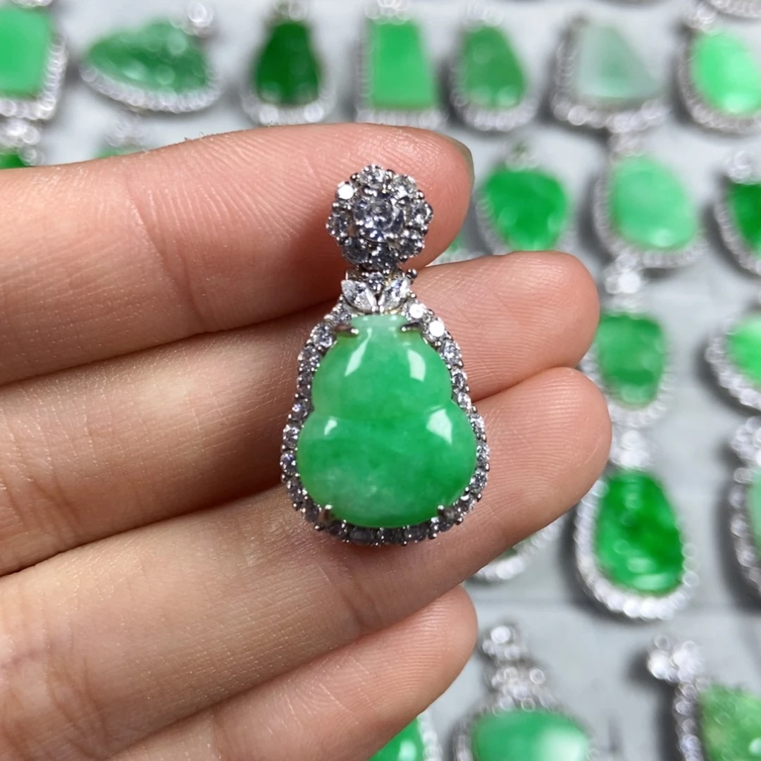 颈饰未镶嵌翡翠葫芦