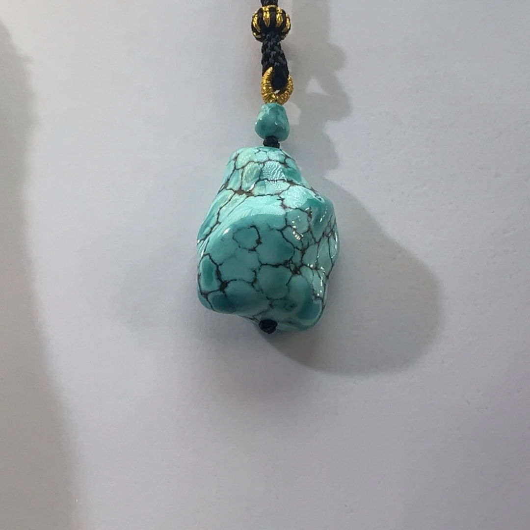 绿松石未镶嵌挂件