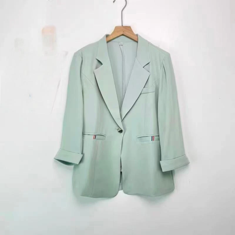 905 女士时尚西服外套 三楼