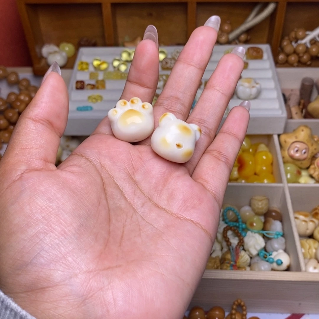 @***子猴头核桃吊坠猫爪 熊头