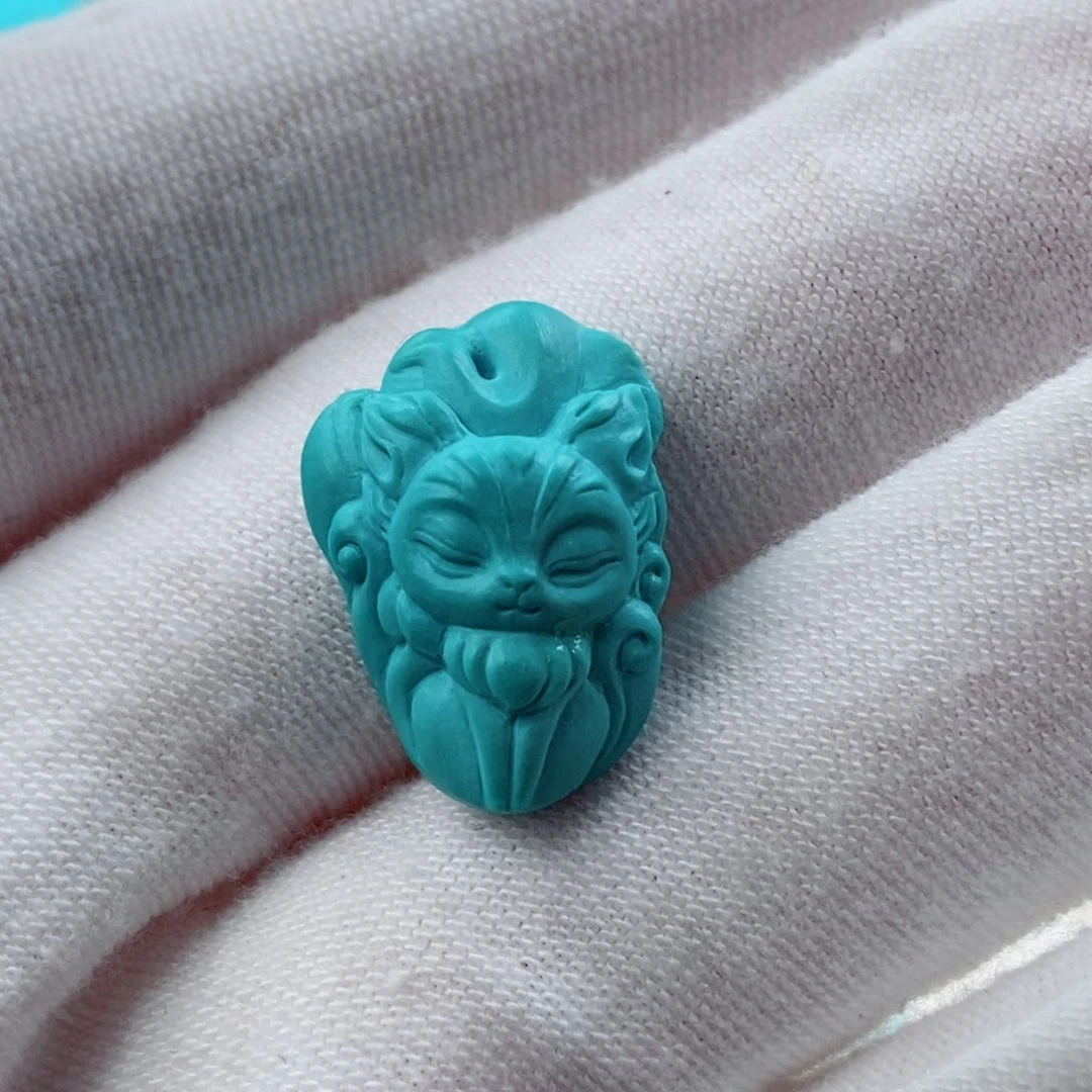 绿松石配饰未镶嵌