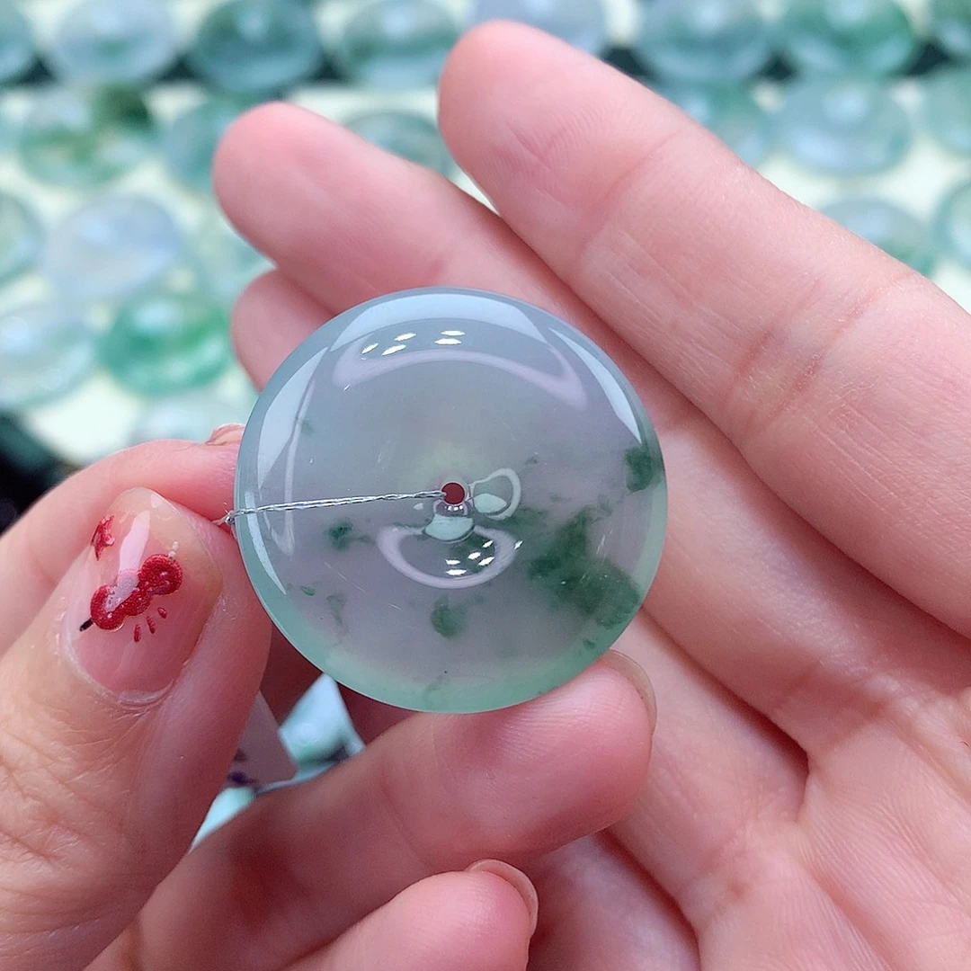 翡翠颈饰未镶嵌59尺寸27.7/5.8