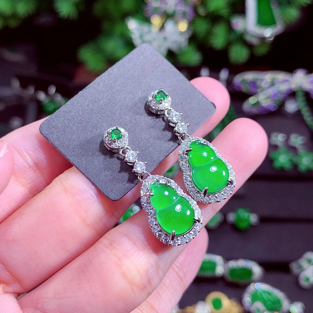 颈饰未镶嵌翡翠莎*天然