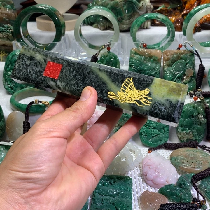 【闪购商品】独山玉镇尺未镶嵌亮****暖