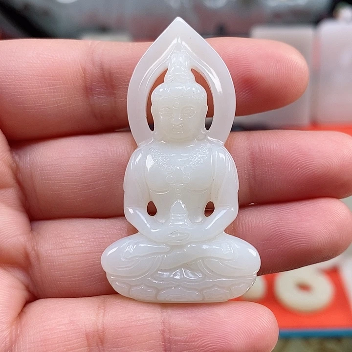 颈饰未镶嵌和田玉