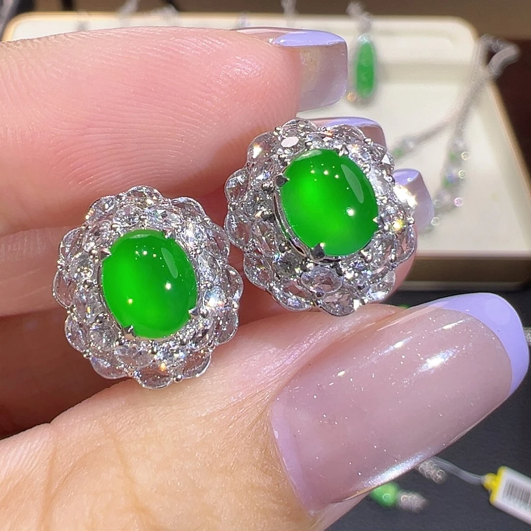 翡翠18K金镶嵌耳环翡翠