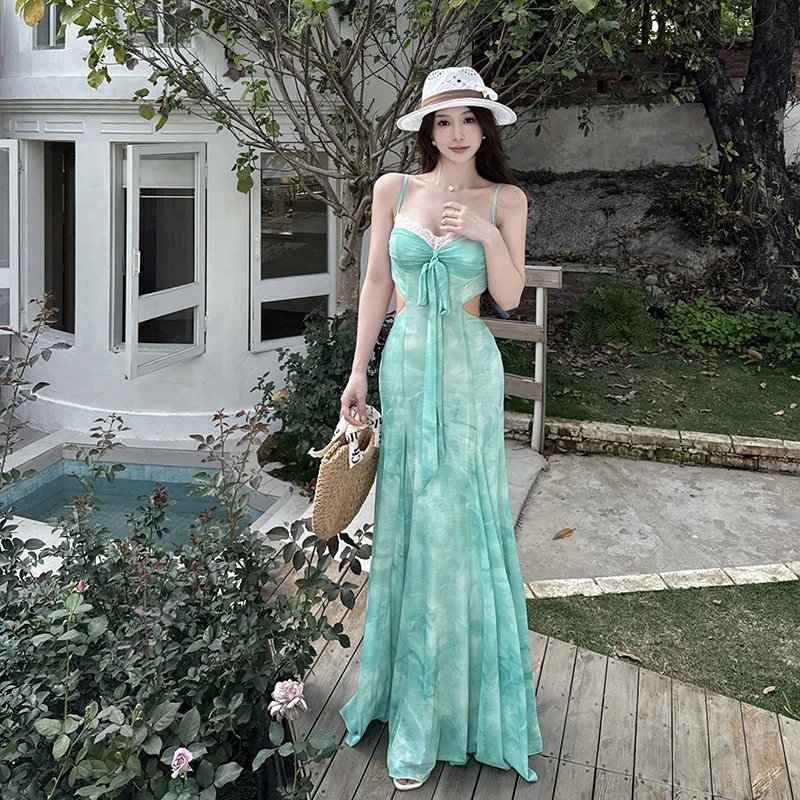 度假风网纱露腰吊带连衣裙2025夏季新款性感气质海边沙滩长裙子