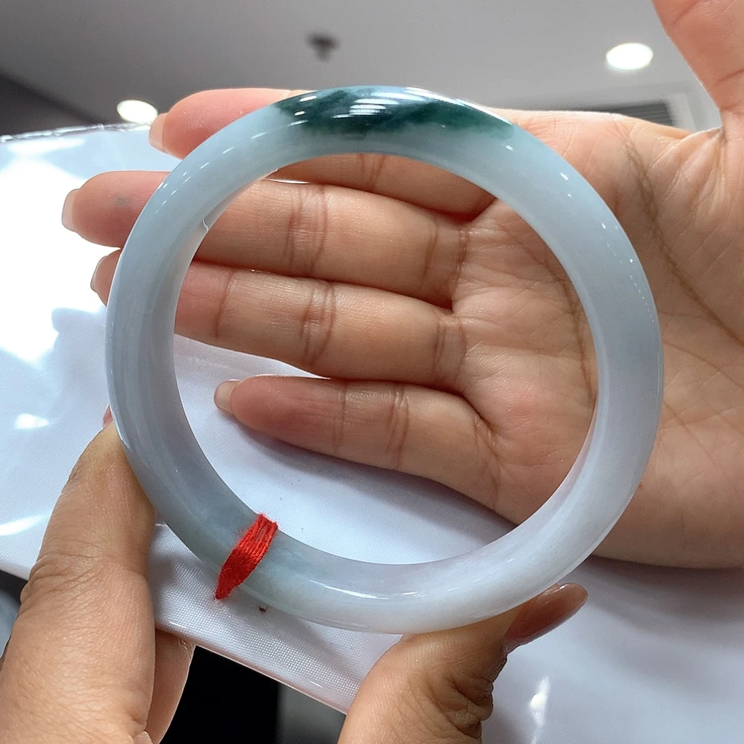 翡翠未镶嵌手镯买断