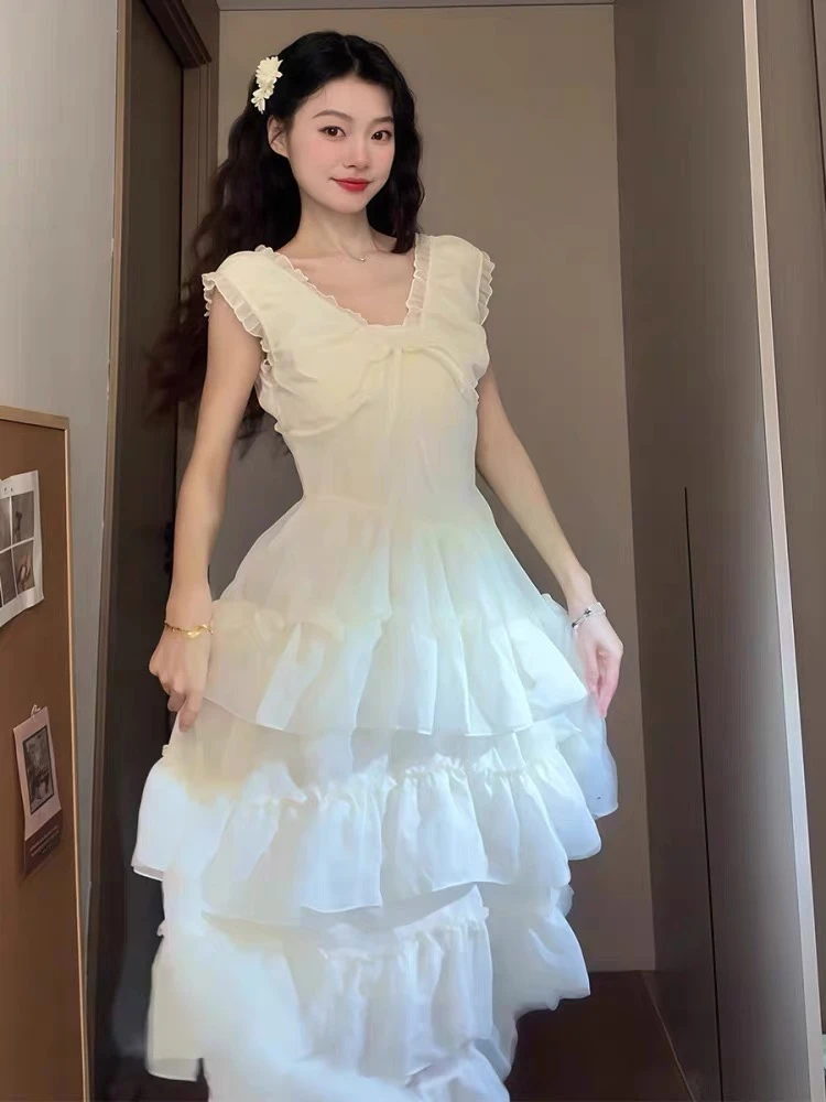 温柔气质甜美公主无袖连衣裙女装2025夏季新款仙气度假风蛋糕长裙