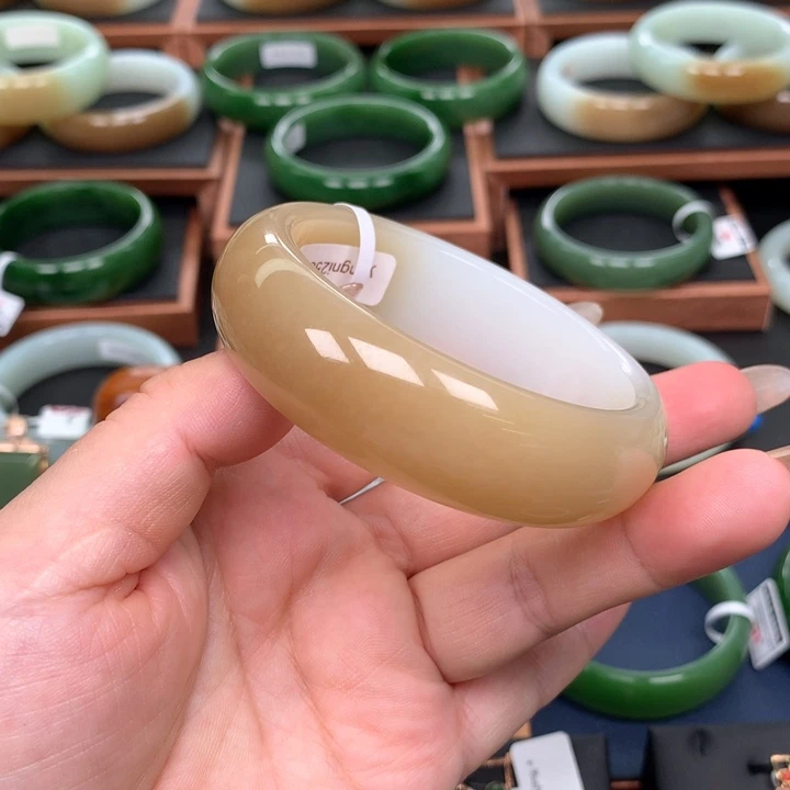 和田玉5657圈口未镶嵌