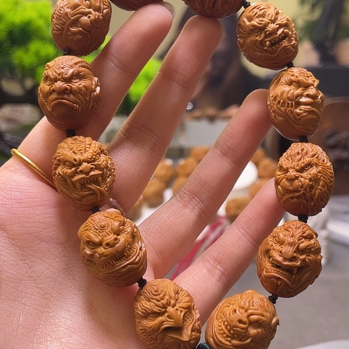 阿***）橄榄核吊坠橄榄核雕