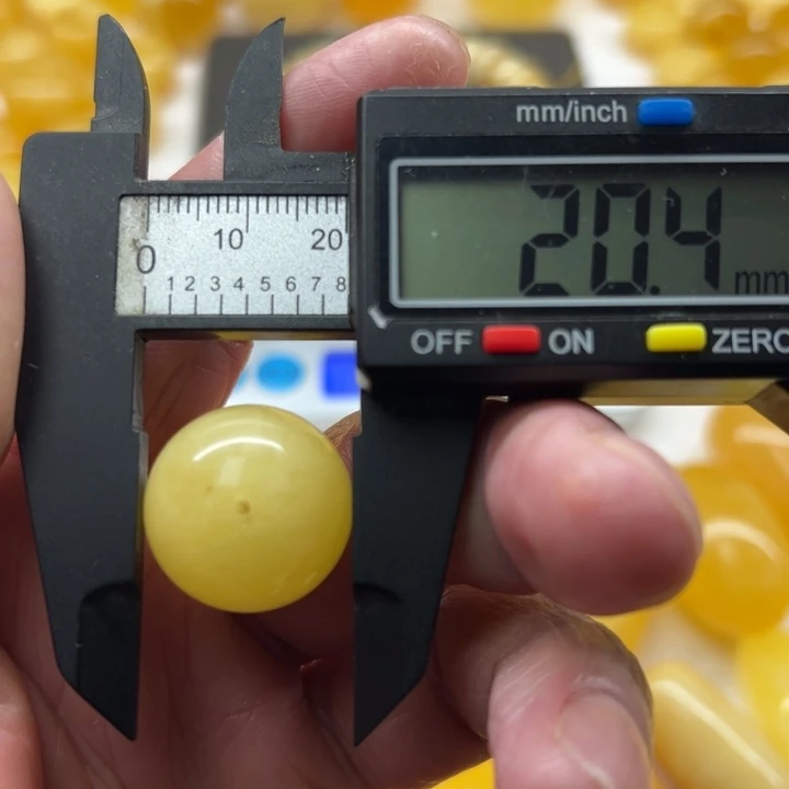 琥珀未镶嵌裸石原矿