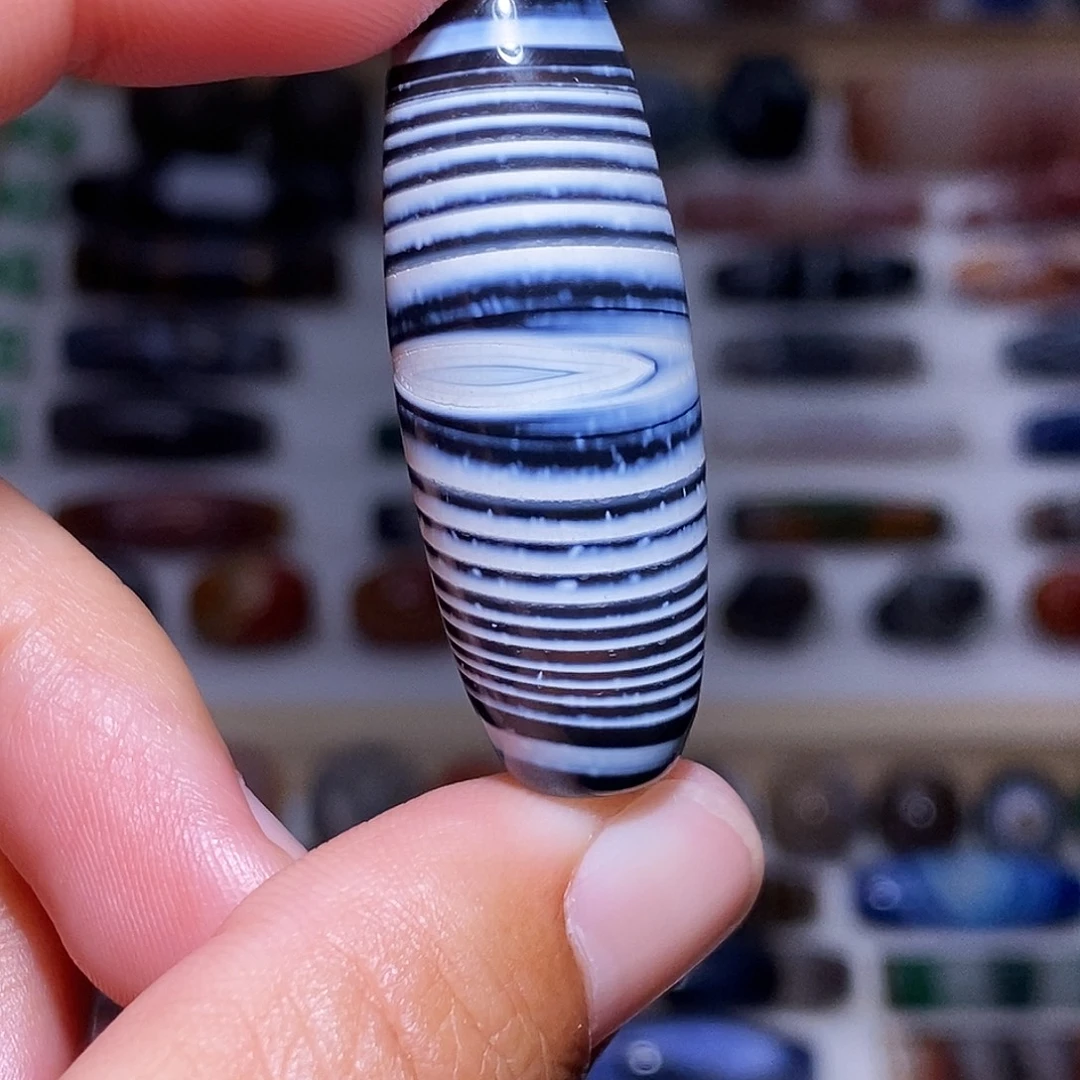 博***蹈琥珀未镶嵌吊坠…..