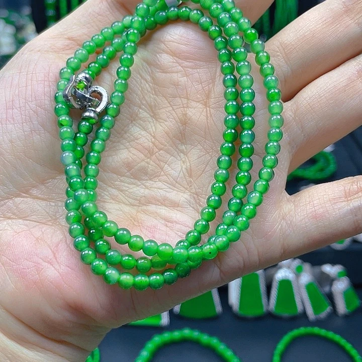 翡翠未镶嵌颈饰天然A货翡翠甜绿4
