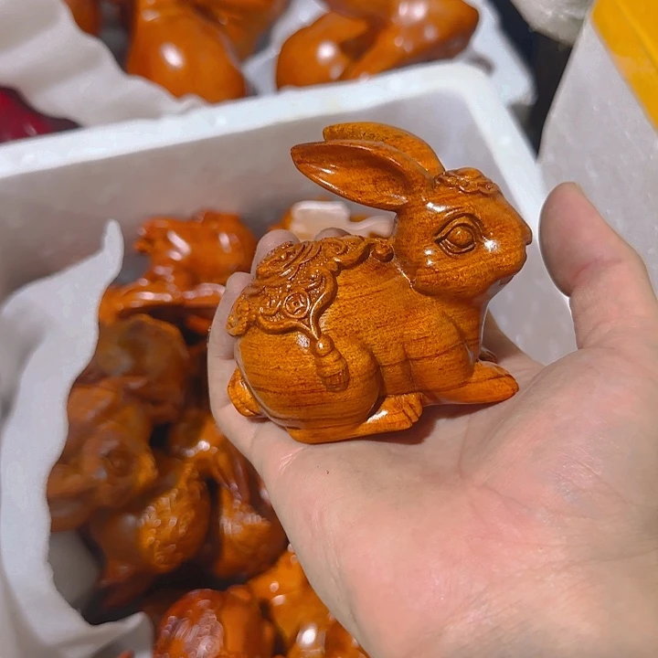 木花梨木10福财兔一只