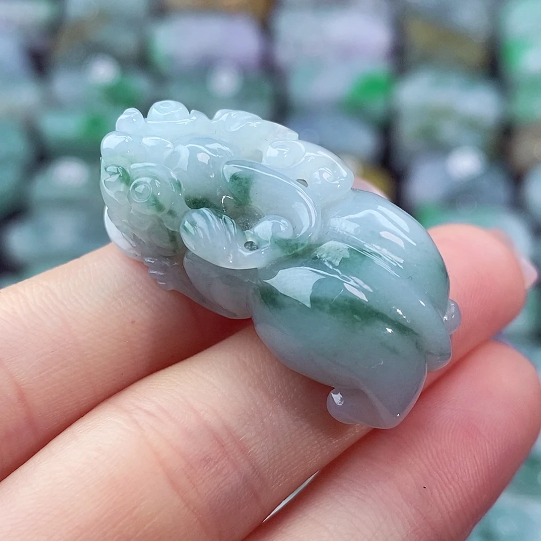 颈饰未镶嵌翡翠天然