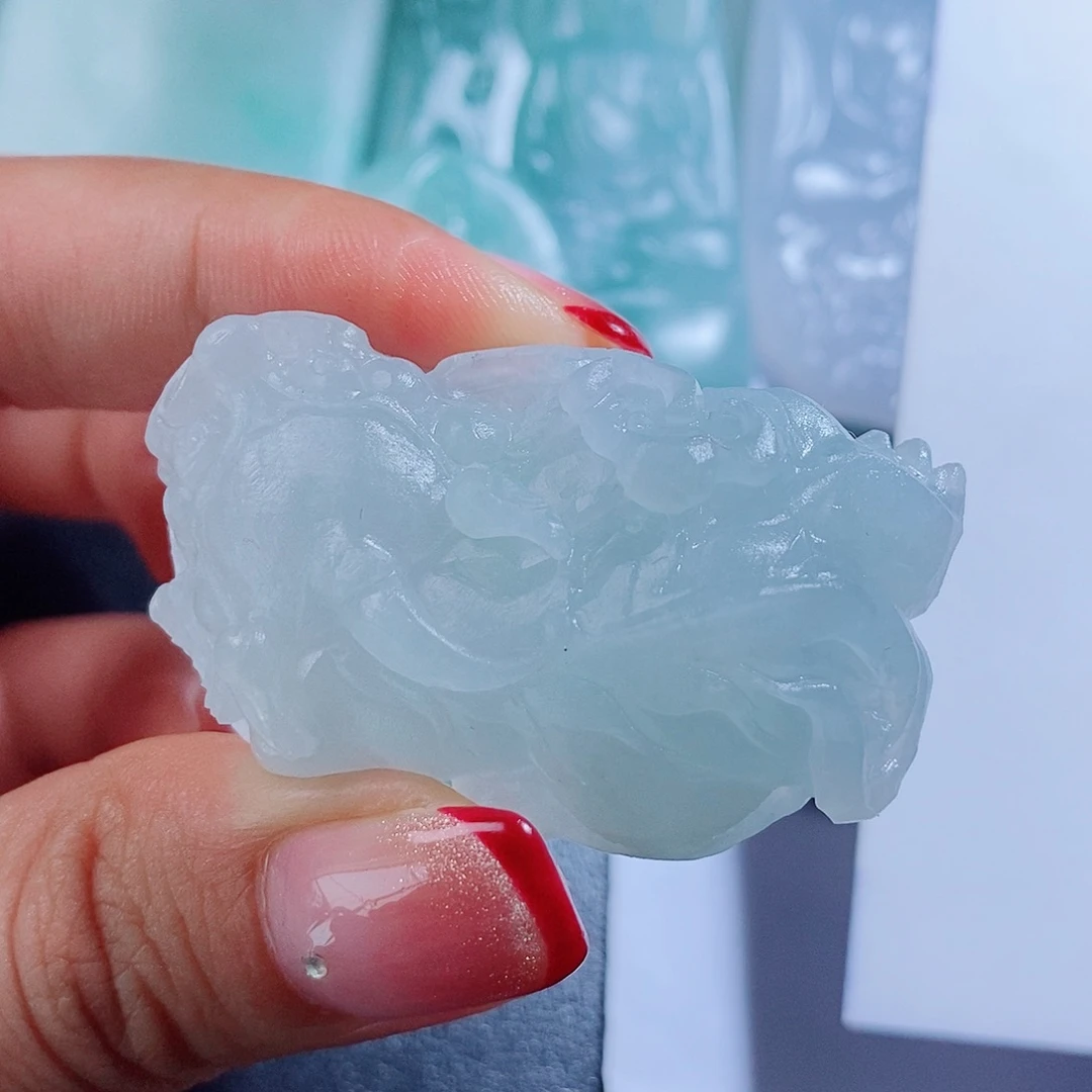 定制翡翠未镶嵌毛货不支持退换货，付款后确认抛光