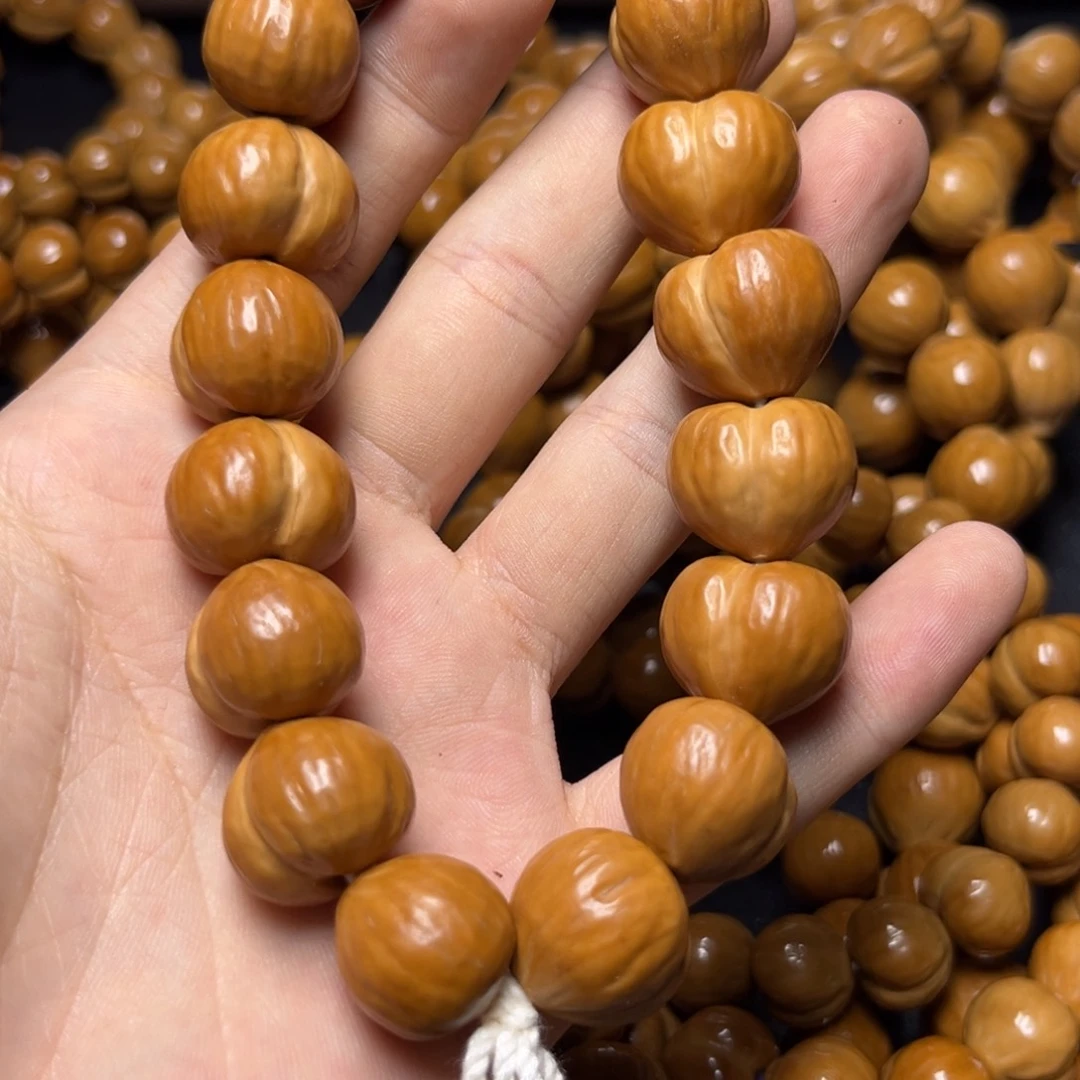 手串猴头核桃?****屁桃瑕疵