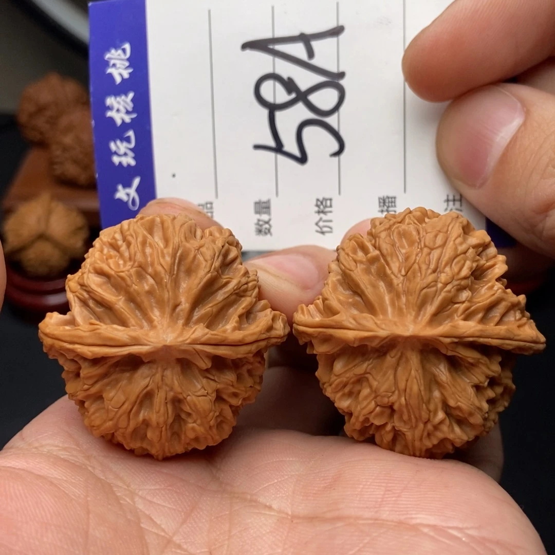 文玩核桃吊坠40苹果园