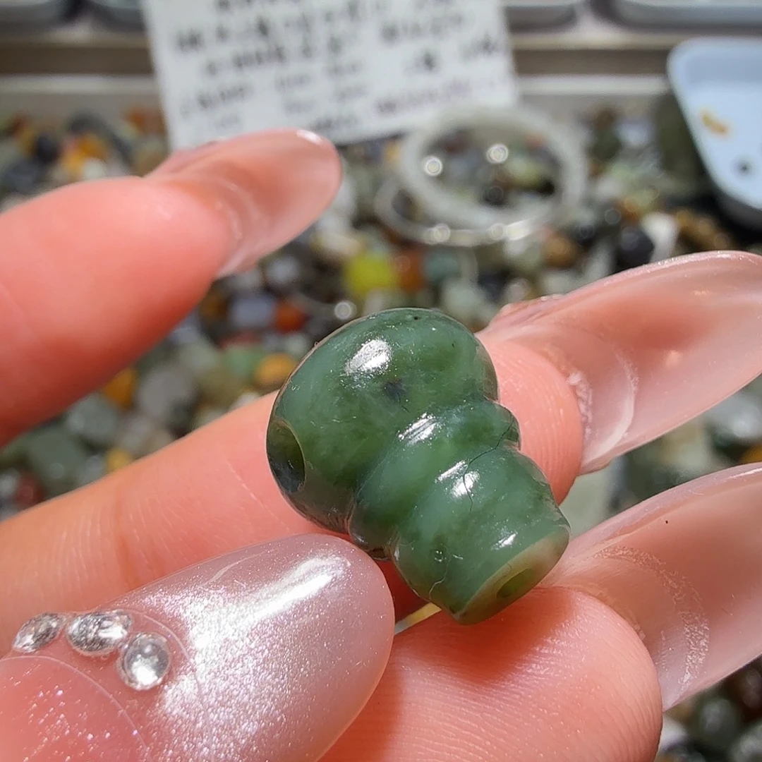 和田玉未镶嵌珠宝奇石