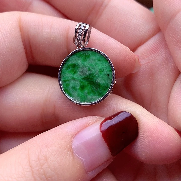 翡翠颈饰银S925镶嵌翡翠