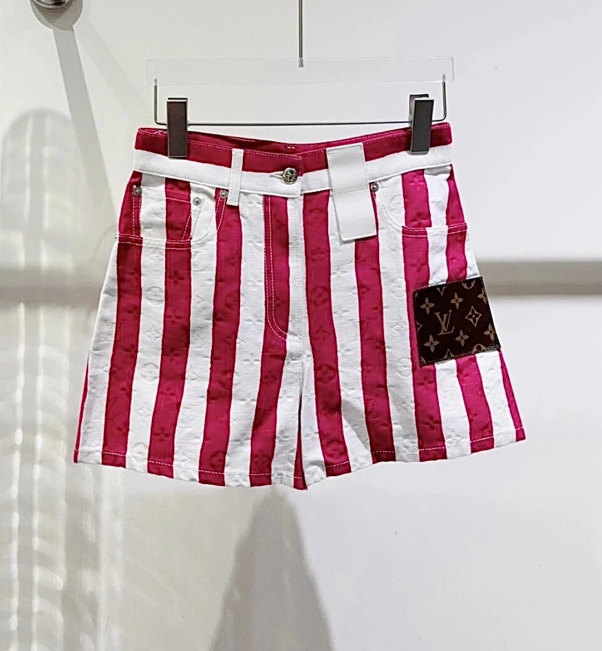 全新未使用 LouisVuitton/路易威登 棉 竖条纹短裤 36码