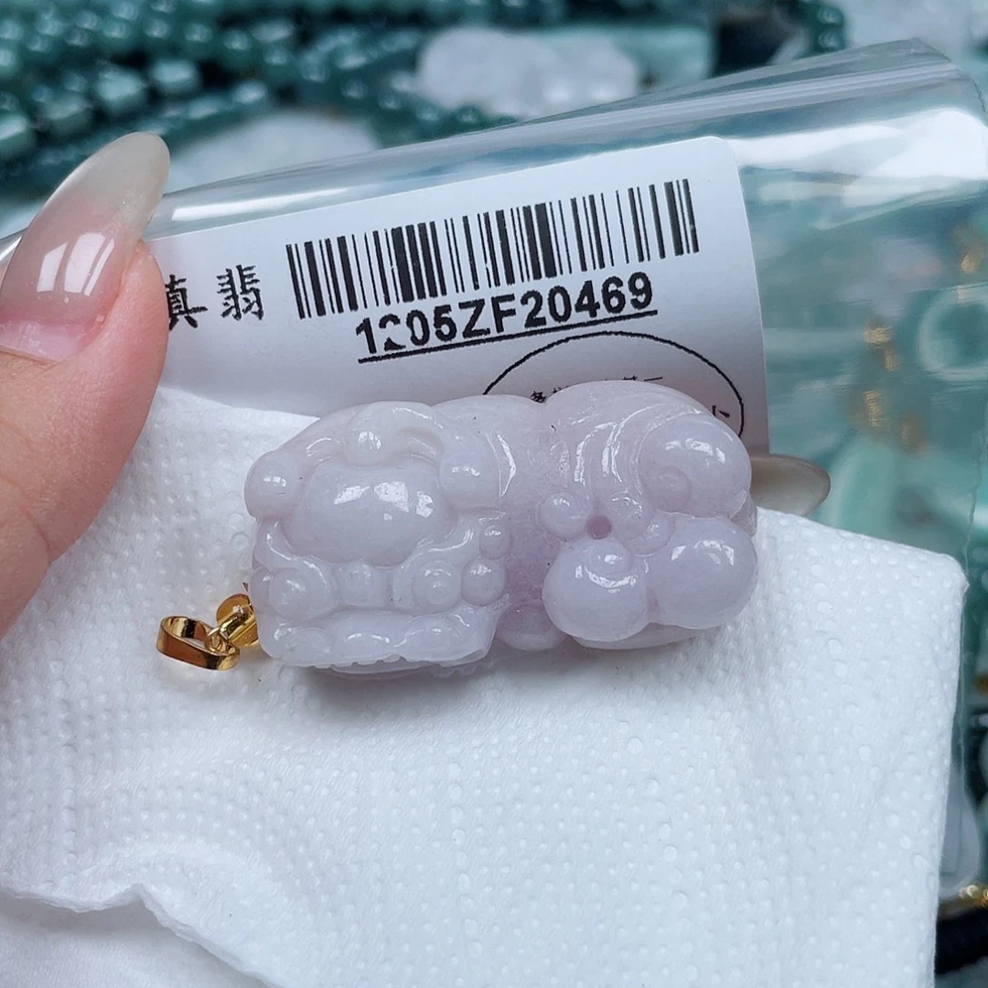 白****翡翠未镶嵌吊坠(不含链)